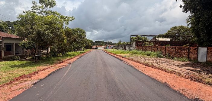 MARACANÃ AVANÇA: PREFEITURA ASFALTA RUAS NOS BAIRROS APETEUA E LIBERDADE